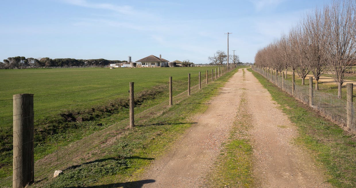 220 Five Mile Road, Koo Wee Rup North, VIC, 3981 - Image 2