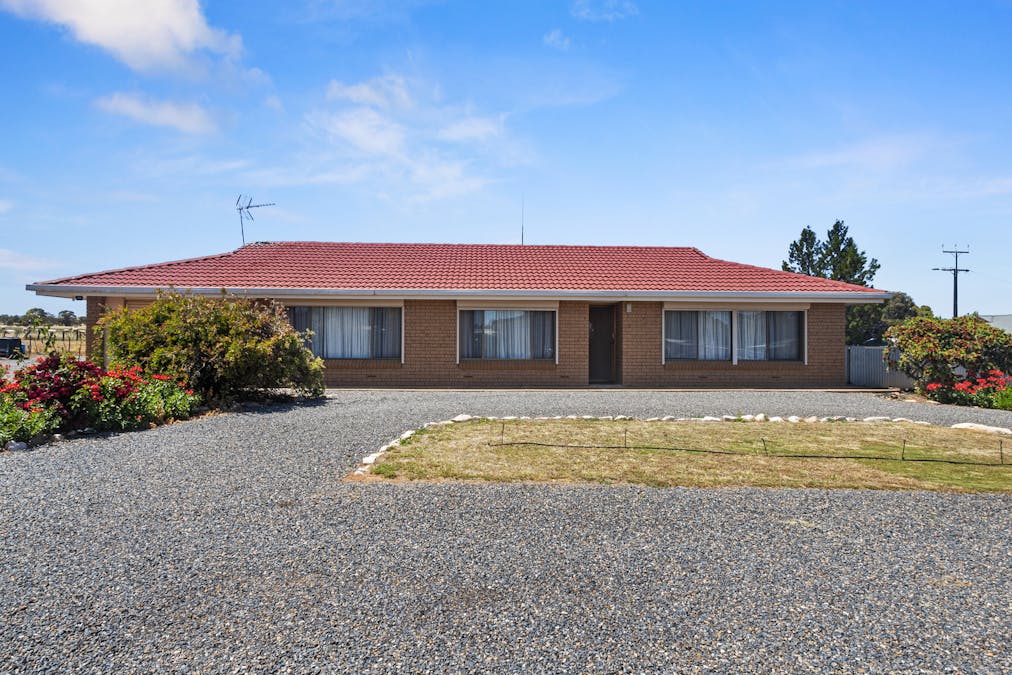 11 Cronin Street, Jamestown, SA, 5491 - Image 2