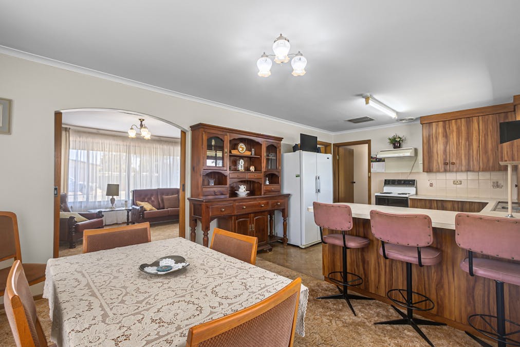 11 Cronin Street, Jamestown, SA, 5491 - Image 8