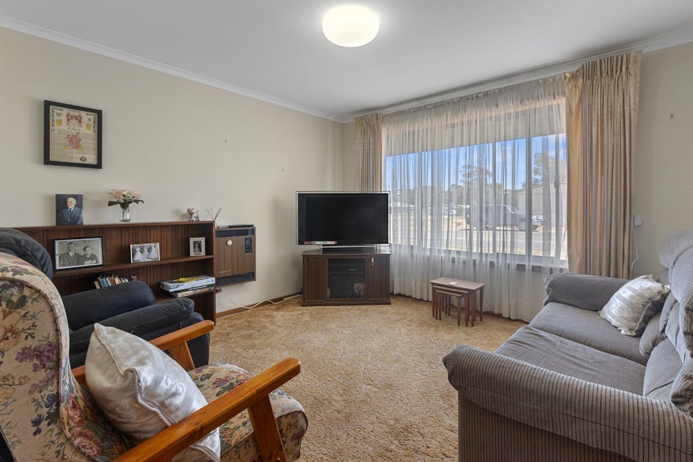 11 Cronin Street, Jamestown, SA, 5491 - Image 12