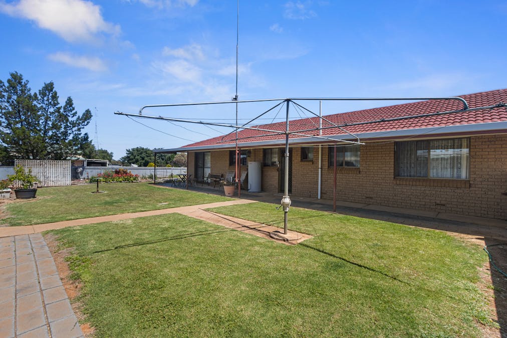 11 Cronin Street, Jamestown, SA, 5491 - Image 18