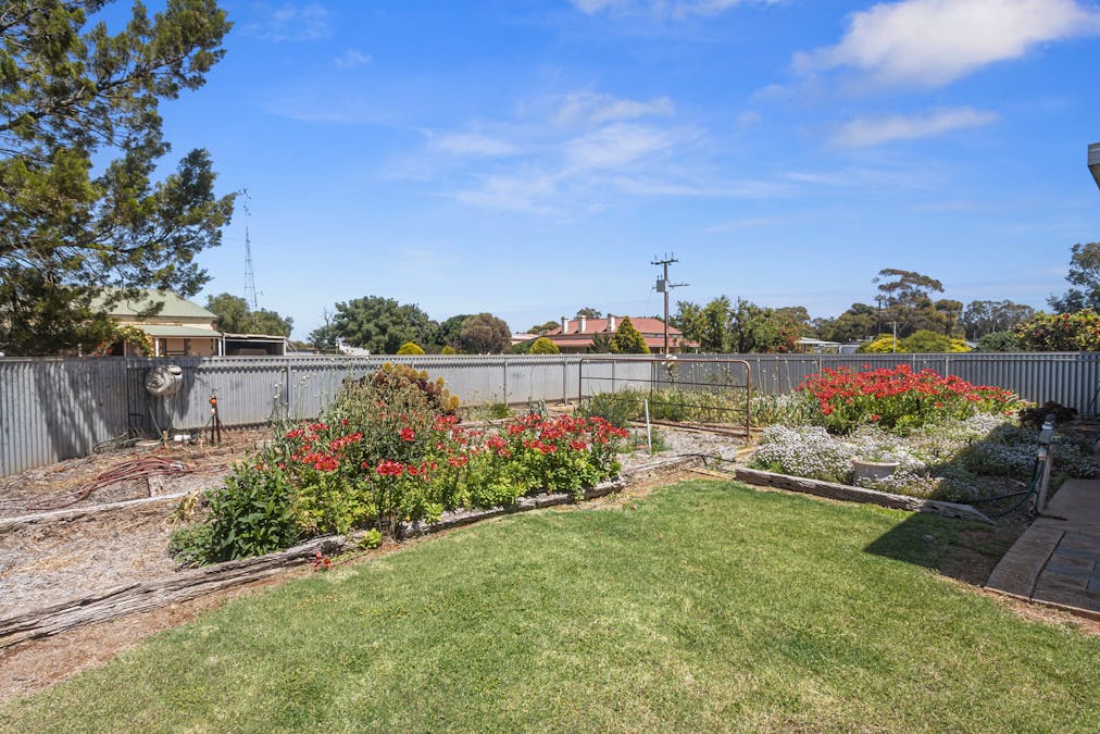 11 Cronin Street, Jamestown, SA, 5491 - Image 17
