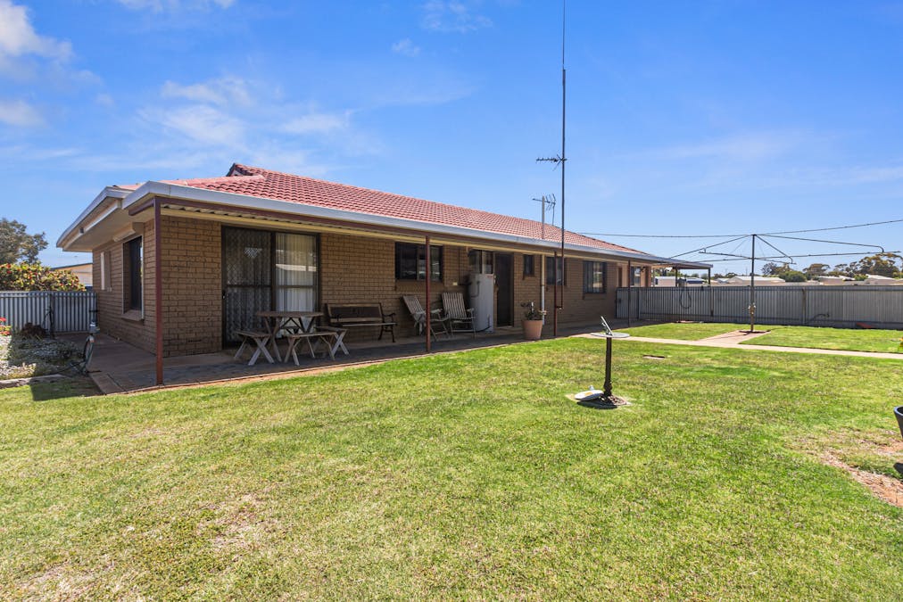 11 Cronin Street, Jamestown, SA, 5491 - Image 19