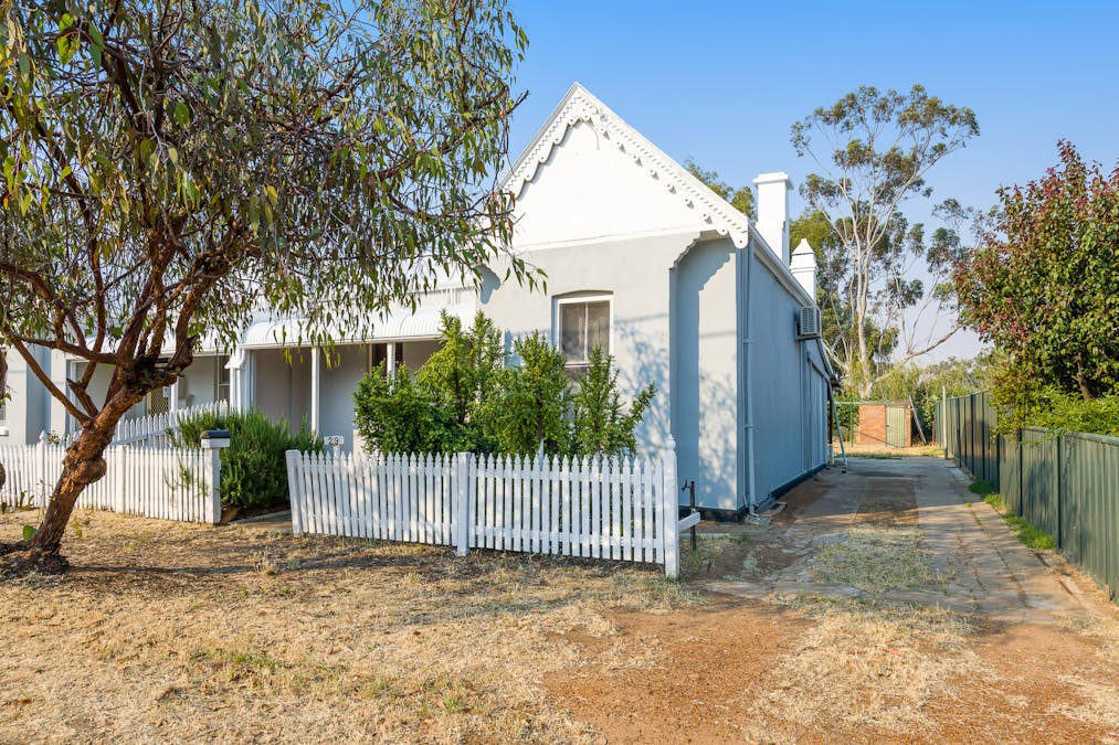 29 Charles Street, Northam, WA, 6401 - Image 1