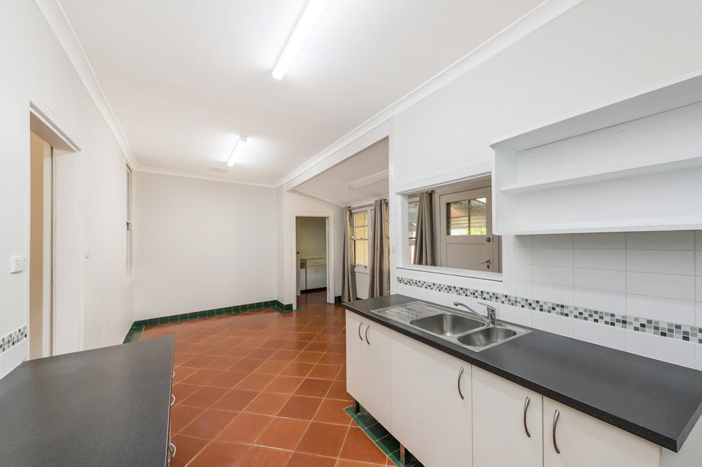29 Charles Street, Northam, WA, 6401 - Image 14
