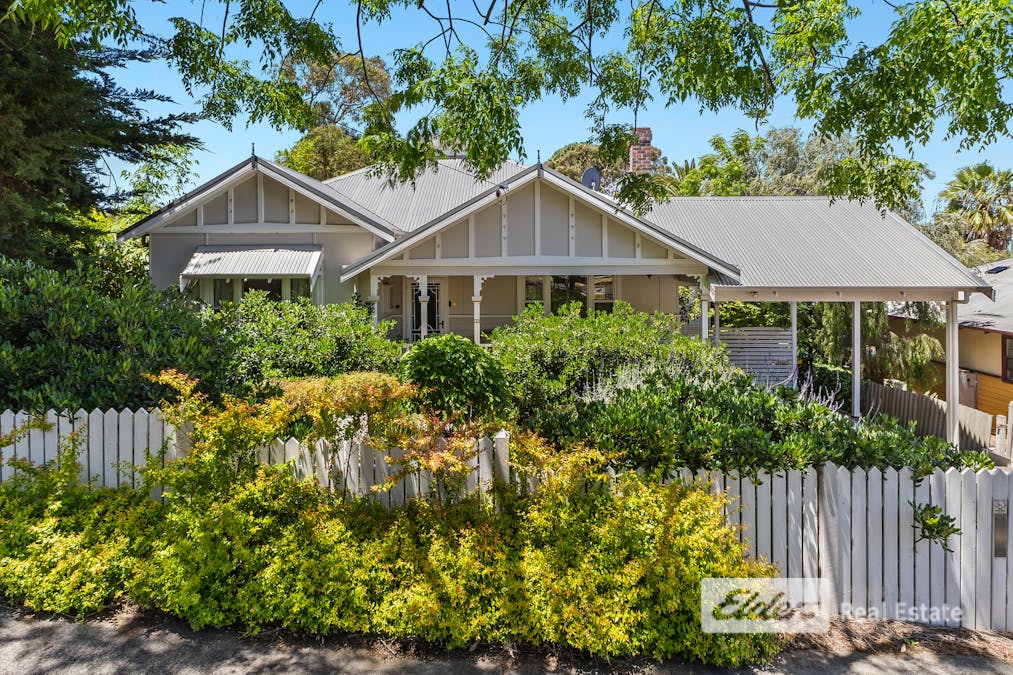 33 Tuart Street, Bunbury, WA, 6230 - Image 2