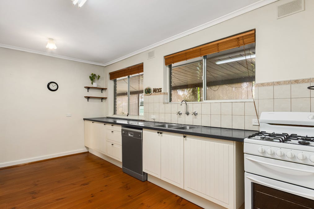 10 Mannum Street, Vista, SA, 5091 - Image 5