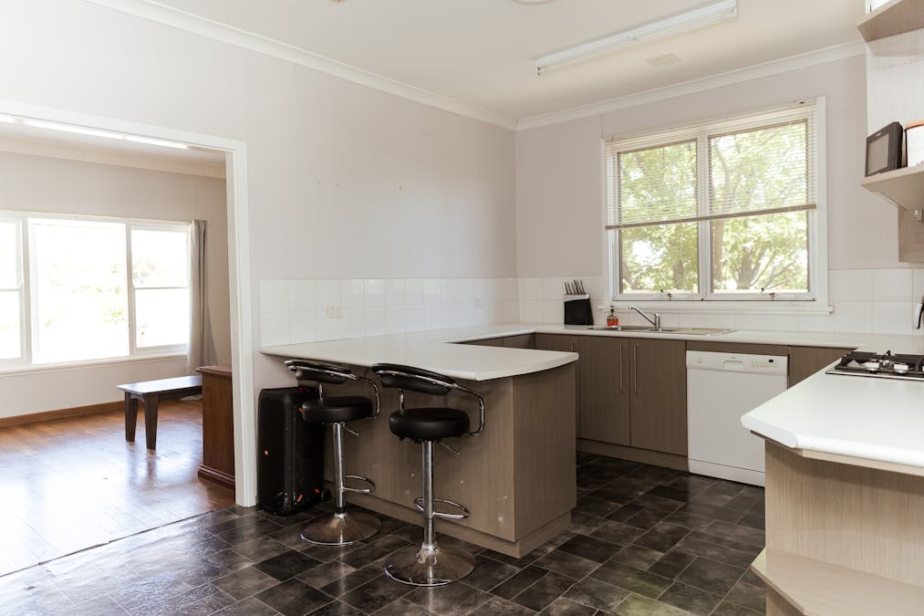 7 Solomon Street, Merredin, WA, 6415 - Image 4