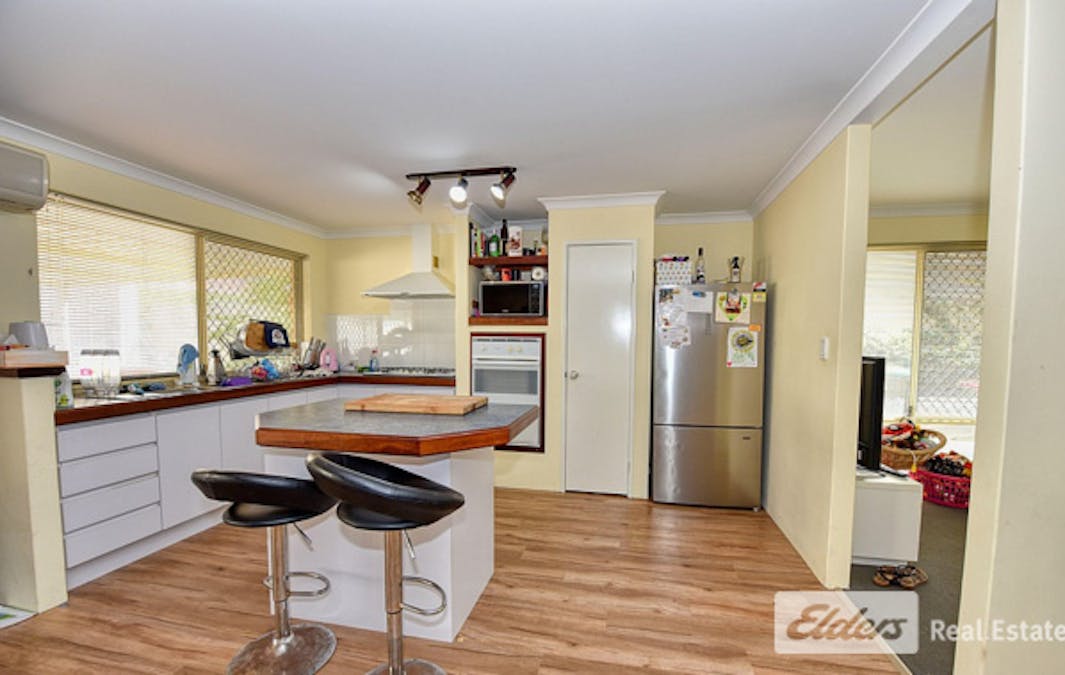 13 Sennet Lane, Warnbro, WA, 6169 - Image 4