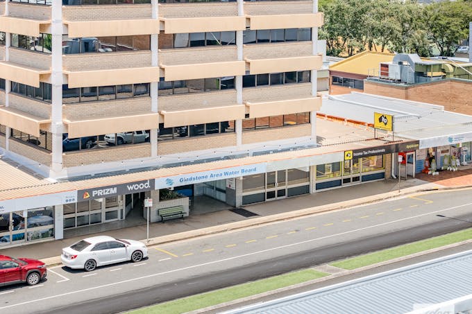 2/136 Goondoon Street, Gladstone Central, QLD, 4680 - Image 1