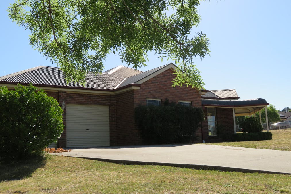 2 Emerald Drive, Kelso, NSW, 2795 - Image 17