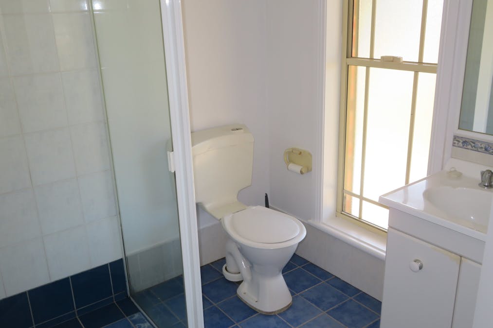 2 Emerald Drive, Kelso, NSW, 2795 - Image 11