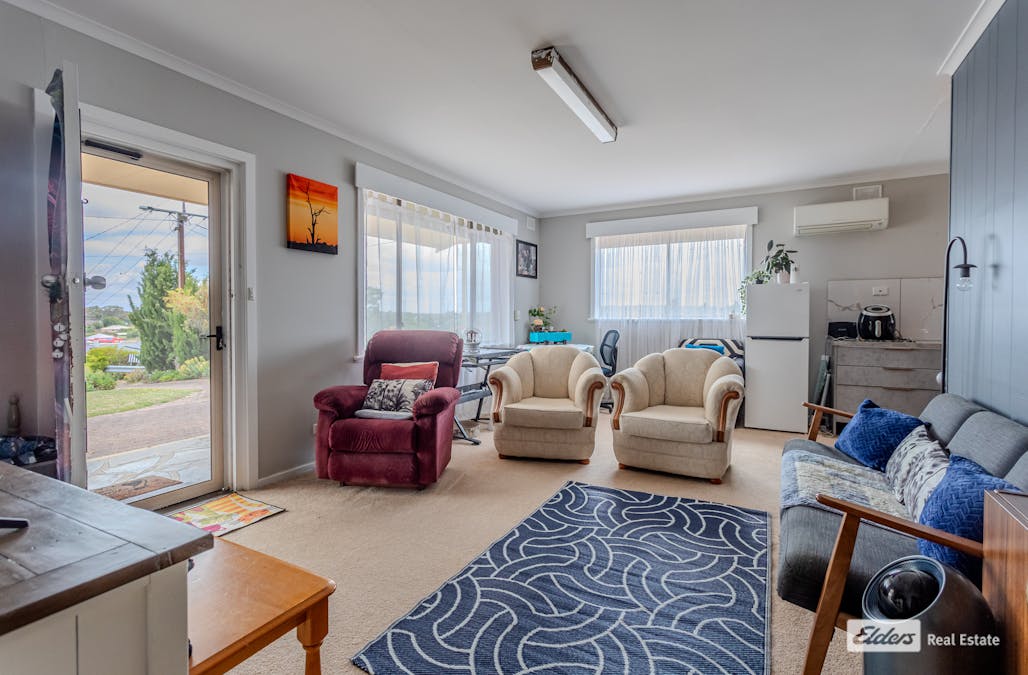 8 Poplar Street, Naracoorte, SA, 5271 - Image 3