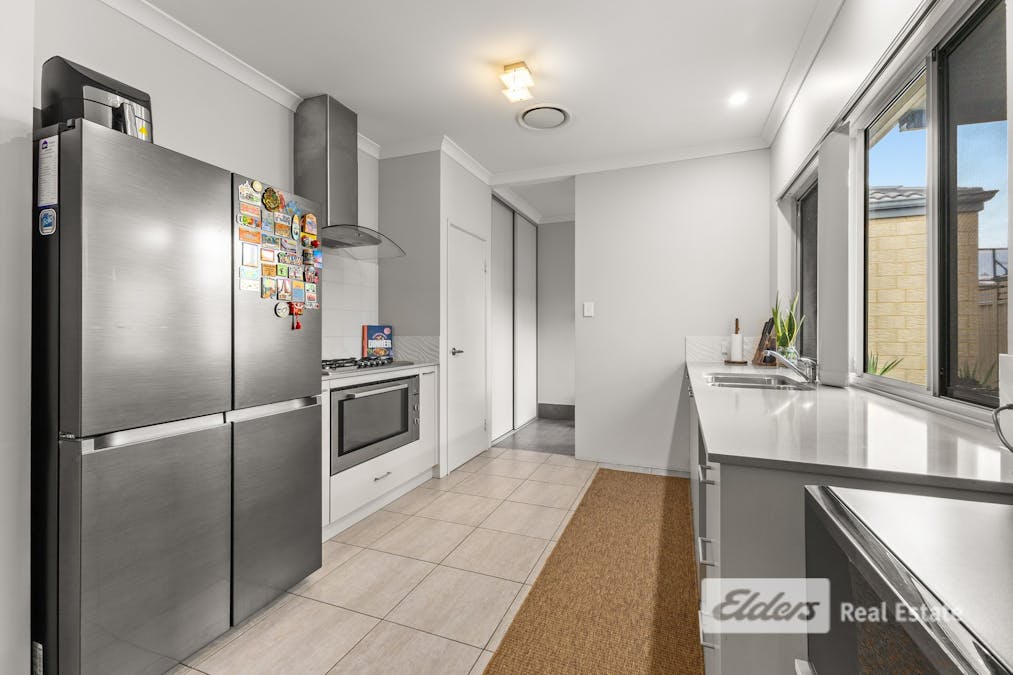 30 Arrowsmith Drive, Dalyellup, WA, 6230 - Image 3