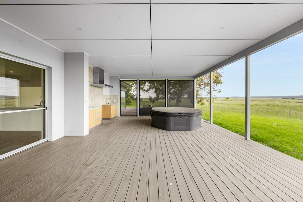 1 Iluka Road, Beachport, SA, 5280 - Image 13