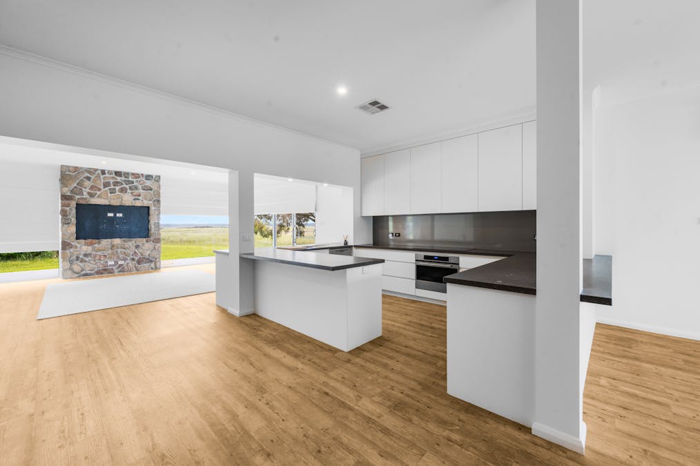 1 Iluka Road, Beachport, SA, 5280 - Image 2