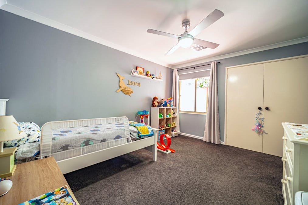 4 Dunkirk Court, Port Kennedy, WA, 6172 - Image 23