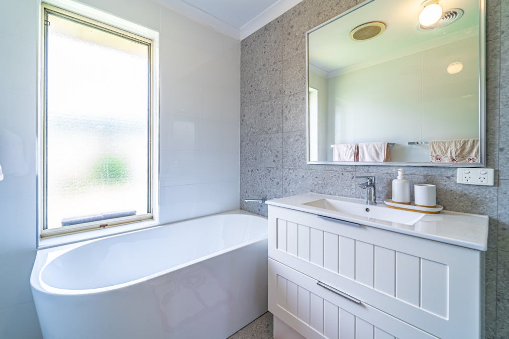 4 Dunkirk Court, Port Kennedy, WA, 6172 - Image 24