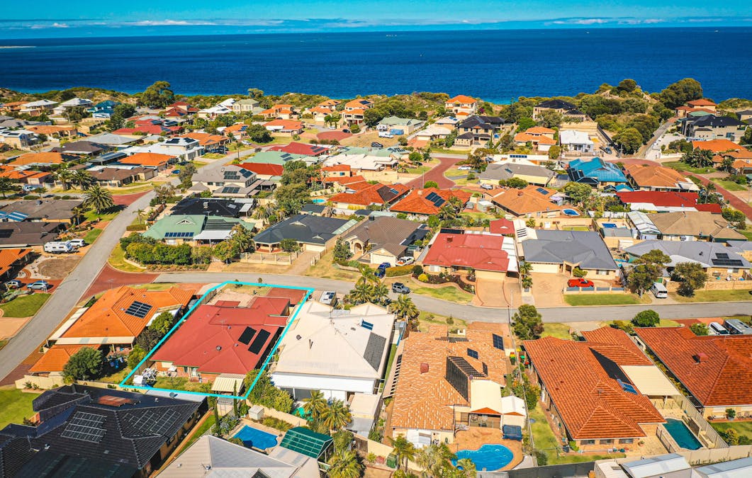 4 Dunkirk Court, Port Kennedy, WA, 6172 - Image 30