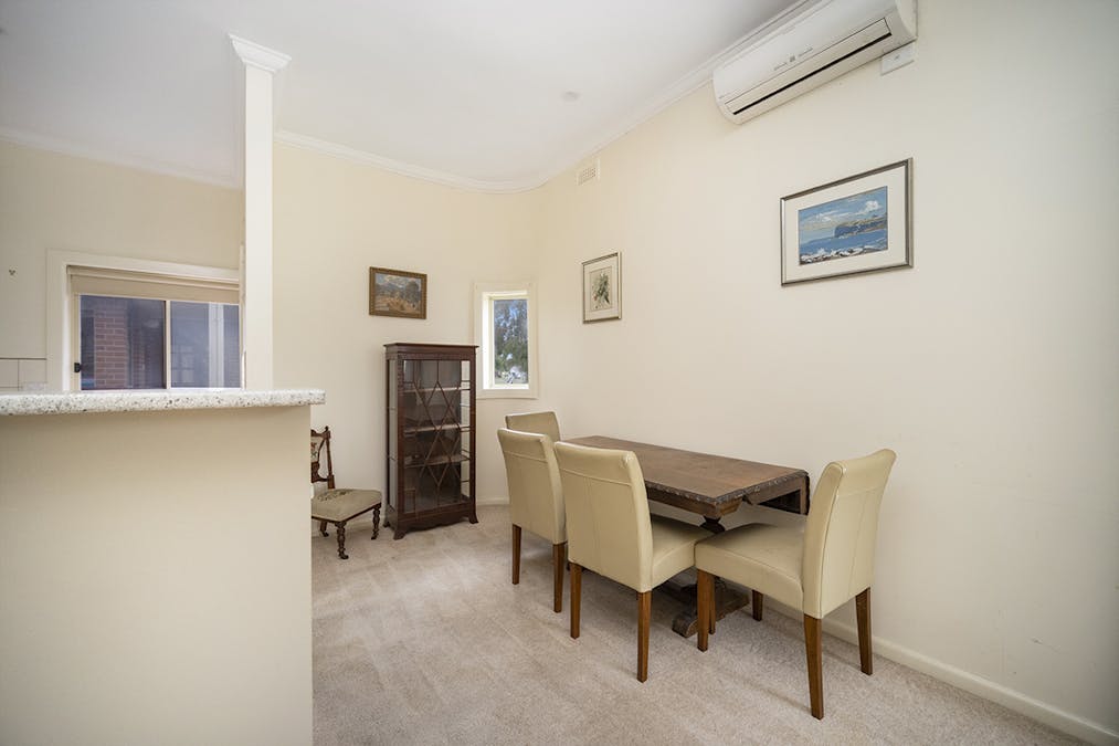 17 Alexandra Parade, Hamilton, VIC, 3300 - Image 4