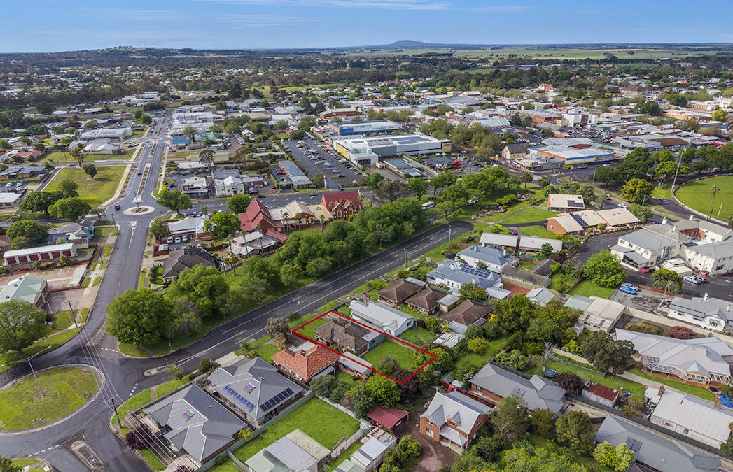 17 Alexandra Parade, Hamilton, VIC, 3300 - Image 12