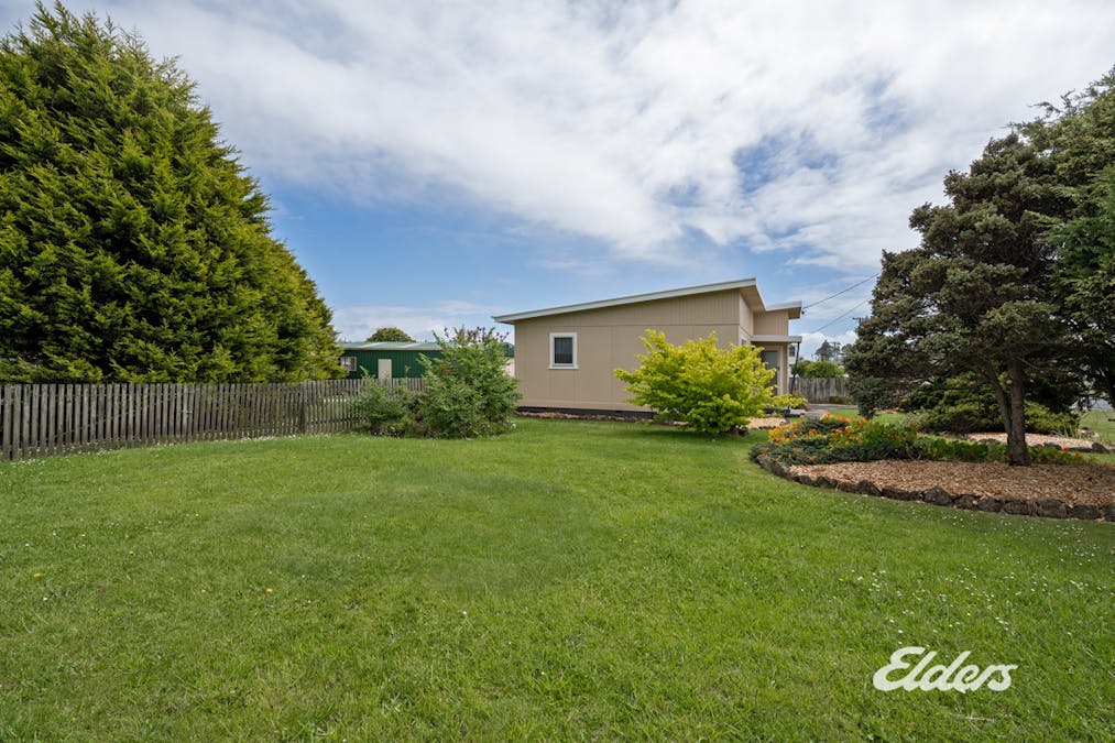 8 Emmett Street, Smithton, TAS, 7330 - Image 3