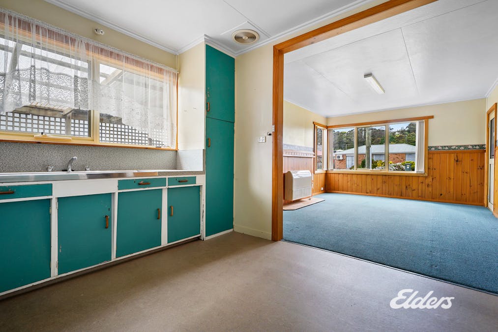 8 Emmett Street, Smithton, TAS, 7330 - Image 9