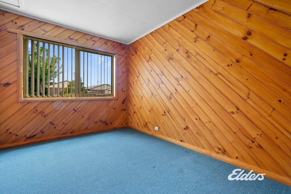 8 Emmett Street, Smithton, TAS, 7330 - Image 11