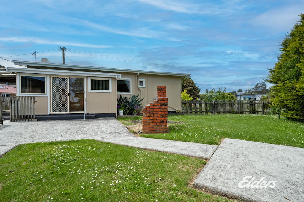 8 Emmett Street, Smithton, TAS, 7330 - Image 14
