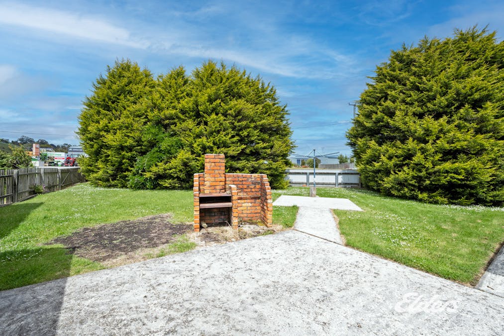 8 Emmett Street, Smithton, TAS, 7330 - Image 15