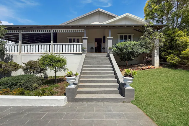 12 Albert Street — photo from Elders Real Estate Parkes