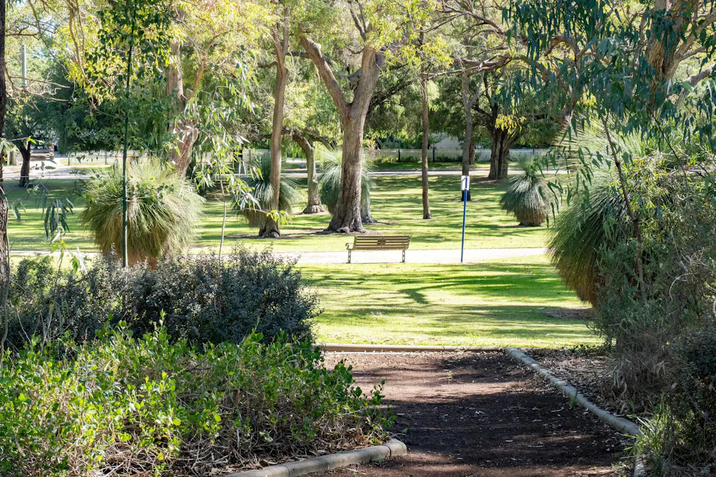 56 Ridley Way South , Medina, WA, 6167 - Image 32