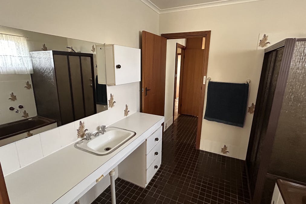 18 Joyce Avenue, Paringa, SA, 5340 - Image 11