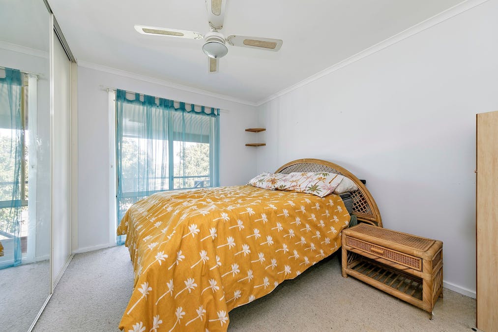 18 Blyth Road, Clare, SA, 5453 - Image 3