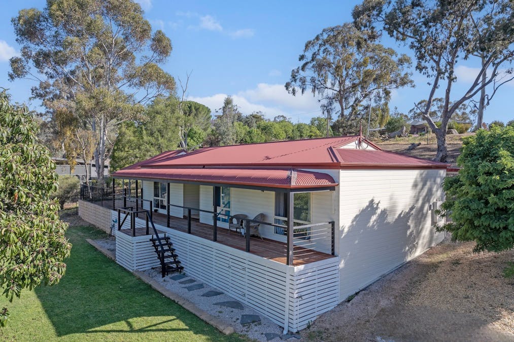 18 Blyth Road, Clare, SA, 5453 - Image 1