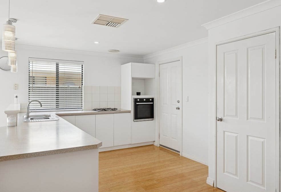 39 Mallard Way, Baldivis, WA, 6171 - Image 2