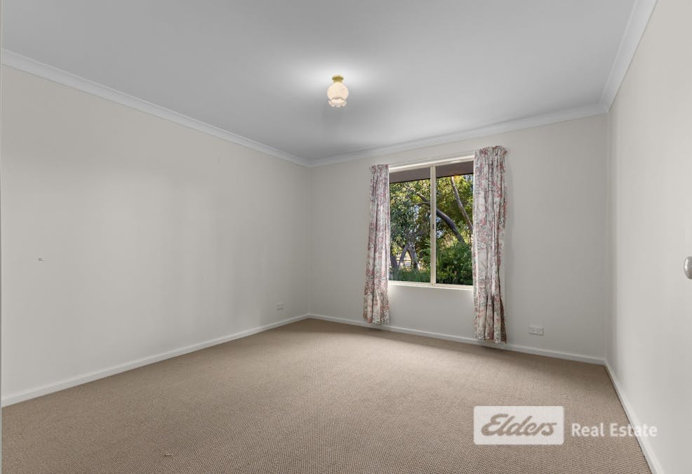 4 Estuarine Court, Leschenault, WA, 6233 - Image 8