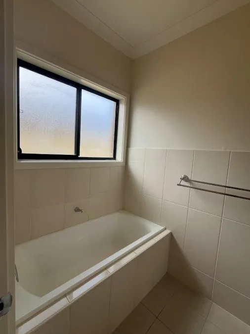 27 Phillips Street, Whyalla Stuart, SA, 5608 - Image 7