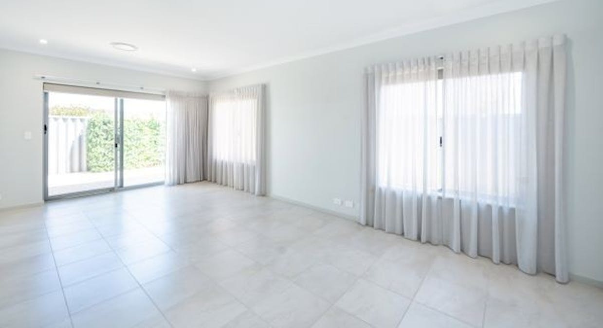 7/11 Nepean Turn, Millbridge, WA, 6232 - Image 7