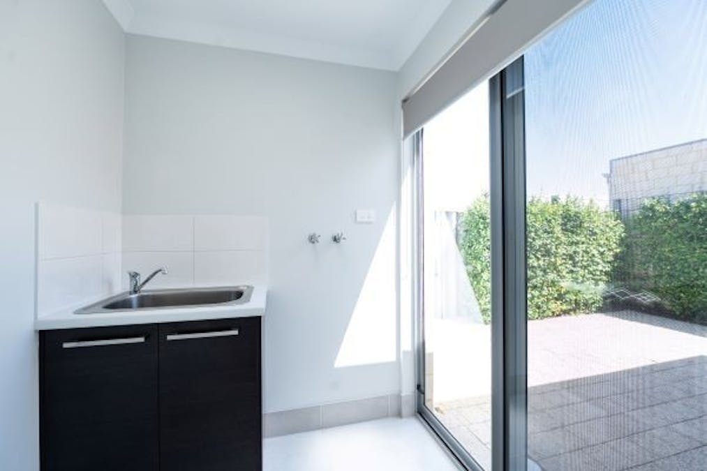 7/11 Nepean Turn, Millbridge, WA, 6232 - Image 8