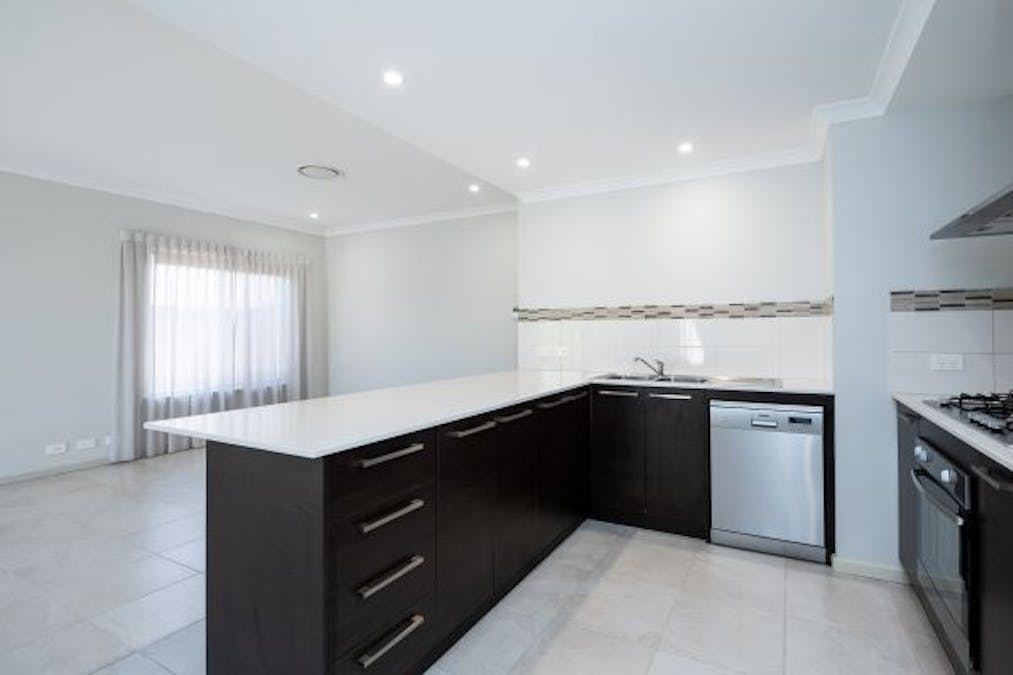 7/11 Nepean Turn, Millbridge, WA, 6232 - Image 9