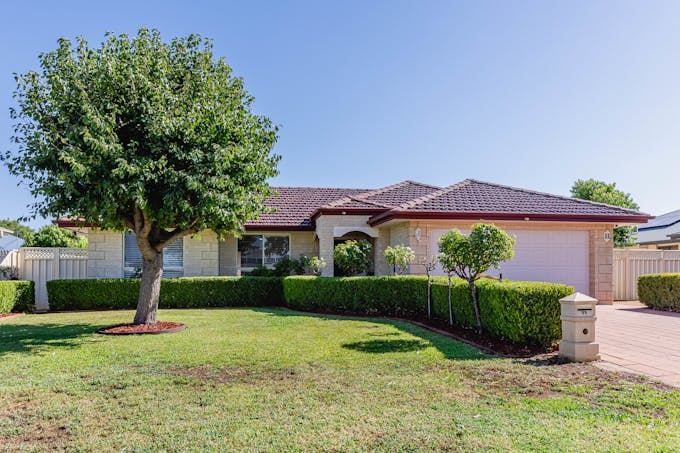 11 Sunvale Avenue, Dubbo, NSW, 2830 - Image 1