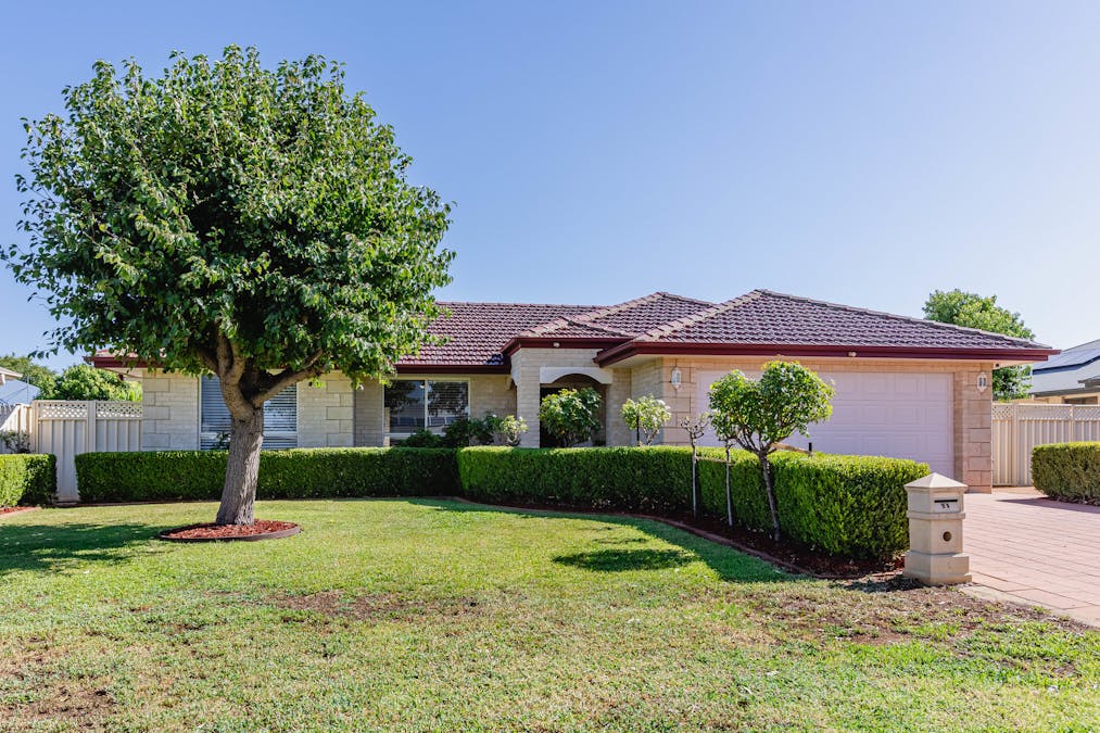 11 Sunvale Avenue, Dubbo, NSW, 2830 - Image 1