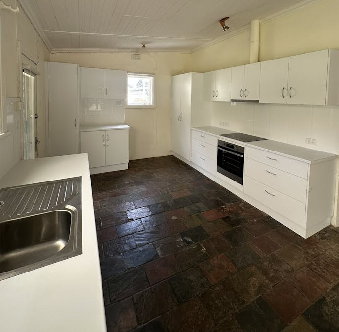 59 Mountain Street, Sevenhill, SA, 5453 - Image 2