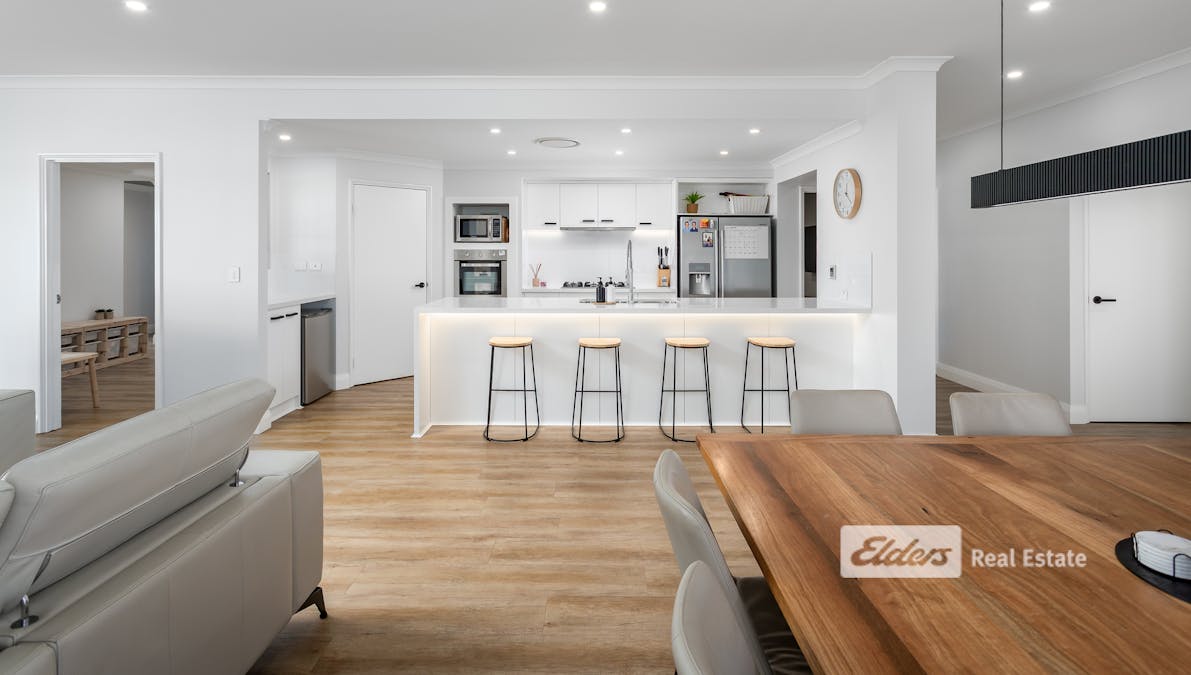 12 Libra Way, Australind, WA, 6233 - Image 6