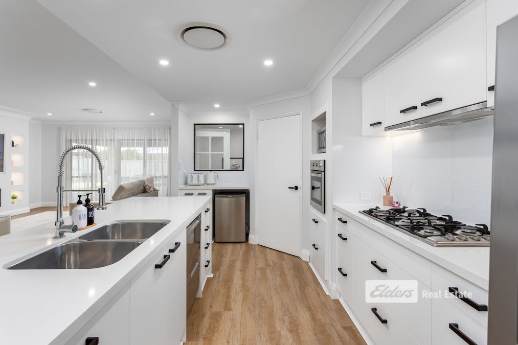 12 Libra Way, Australind, WA, 6233 - Image 8