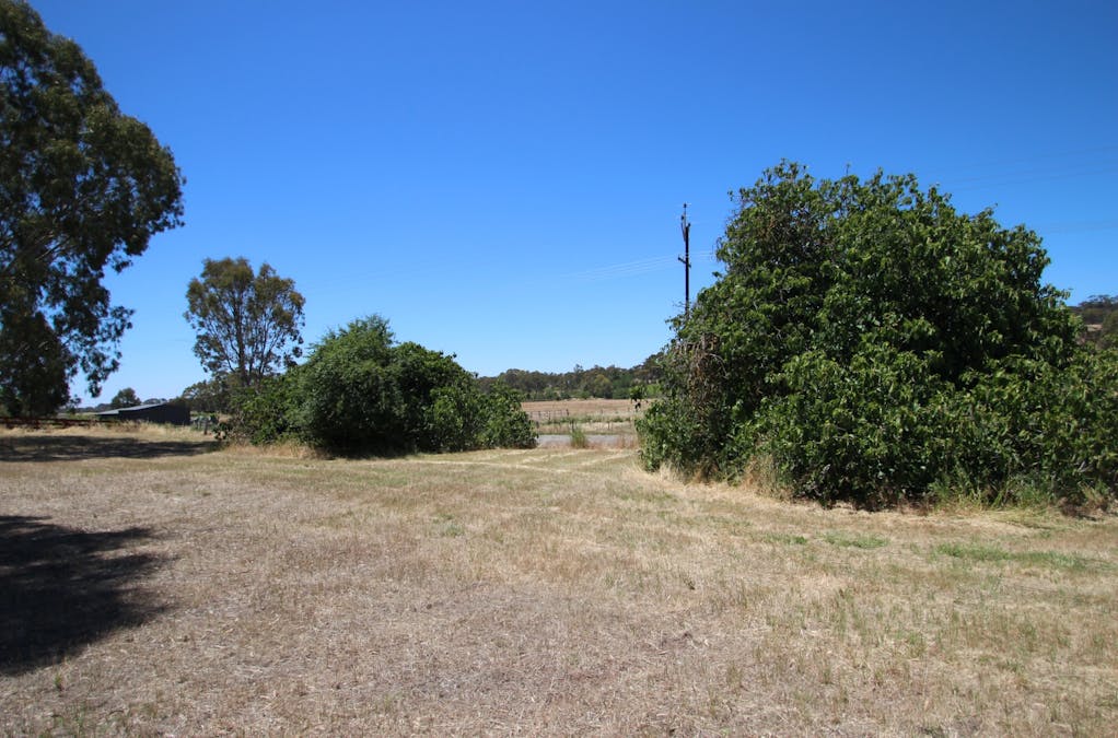 Lt 119 & 1 St George Terrace, Armagh, SA, 5453 - Image 2