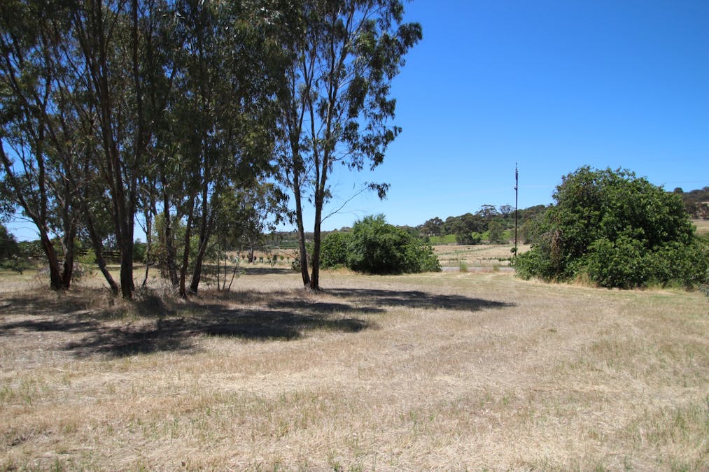 Lt 119 & 1 St George Terrace, Armagh, SA, 5453 - Image 15