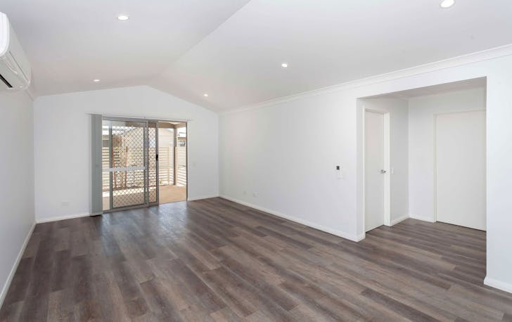 3/6 Greenham Street, Koorda, WA, 6475