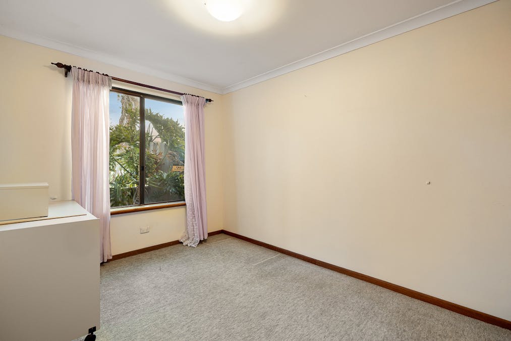 68 McLarty Road, Halls Head, WA, 6210 - Image 19